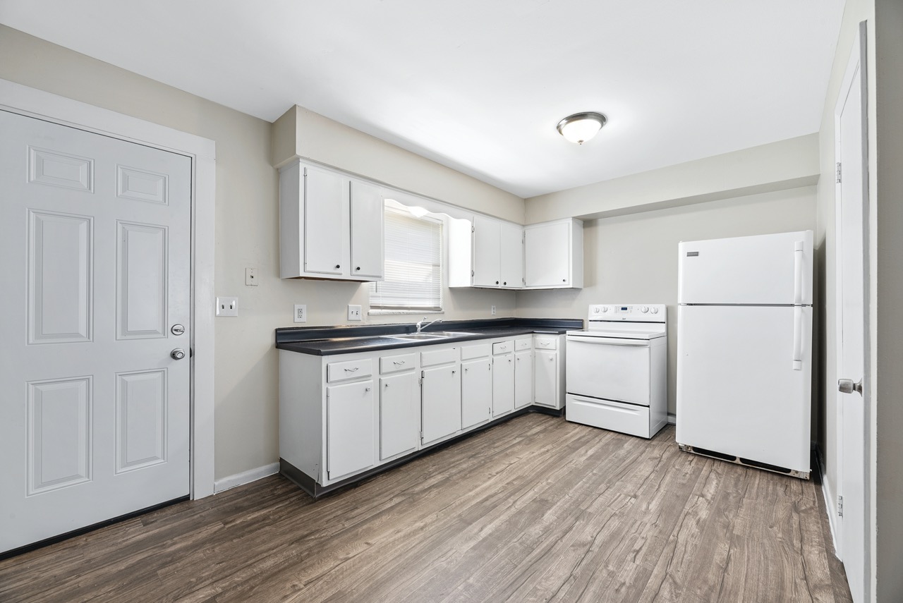 810C Harrisburg Pike