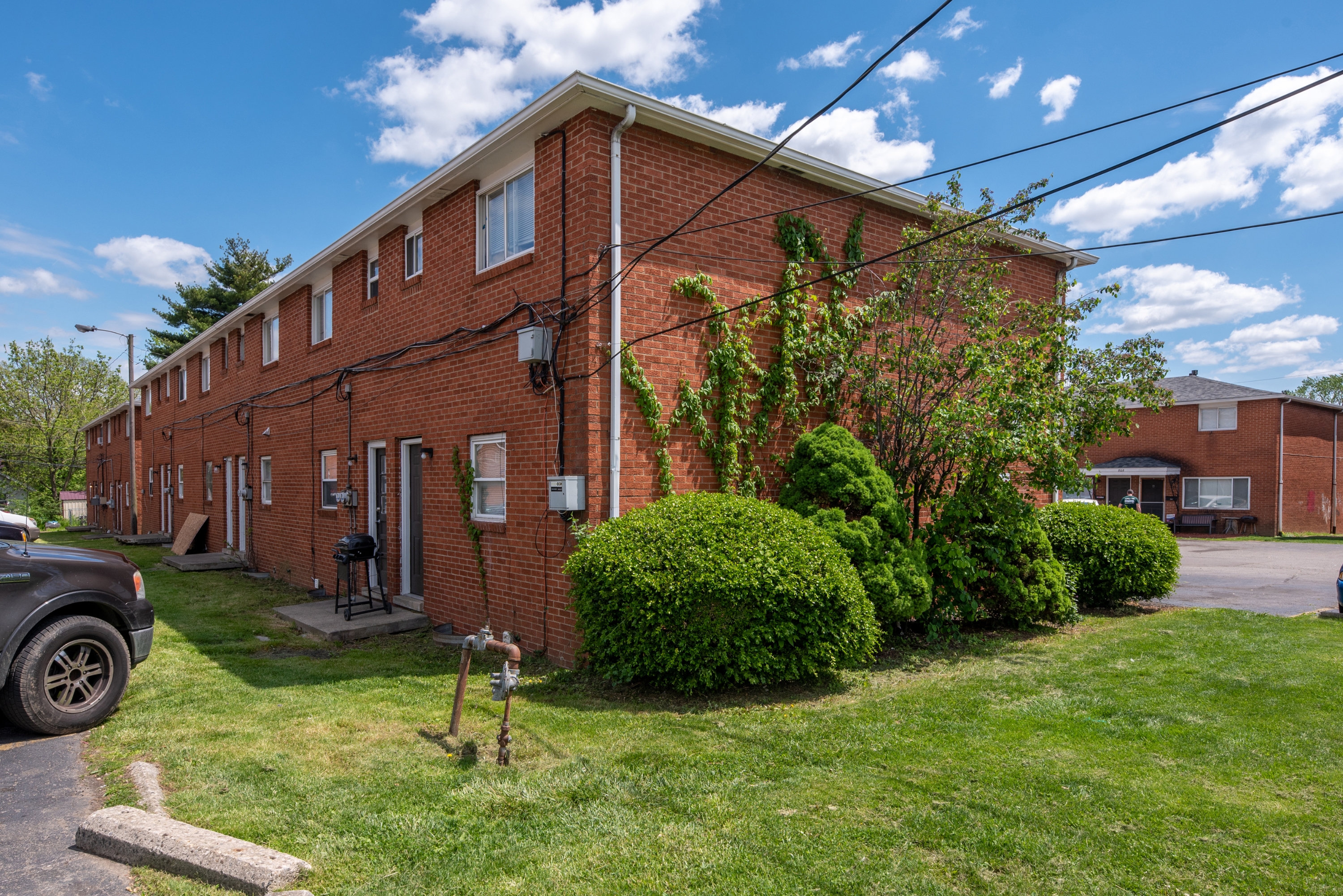 808B Harrisburg Pike